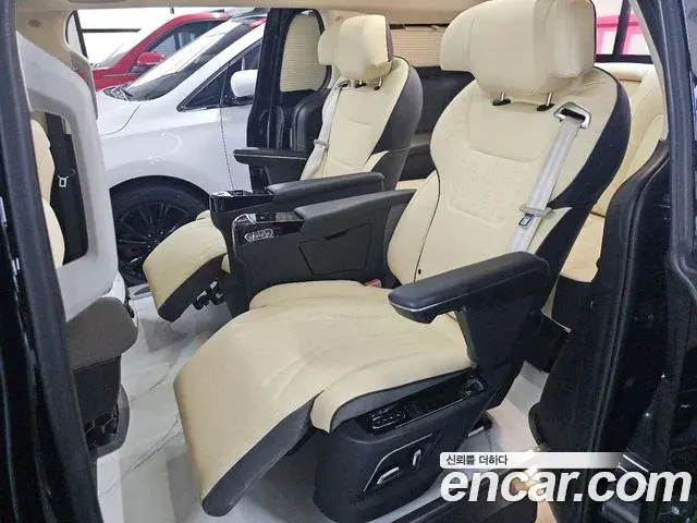 Kia Carnival 2025 — Şəkil 13/31