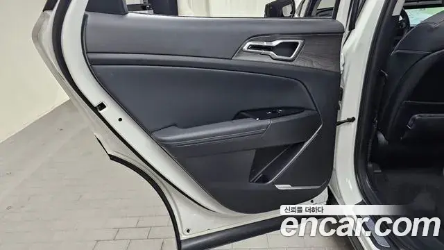 Kia Sportage 2023 — Şəkil 7/32
