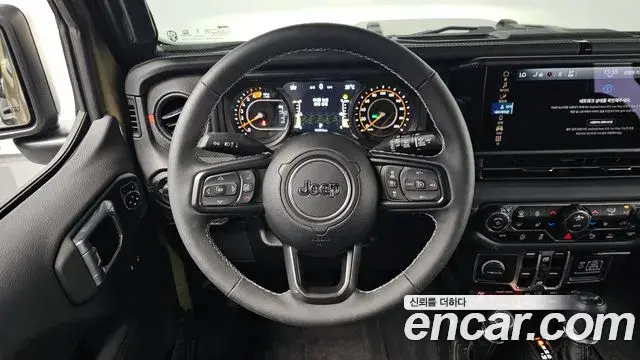 Jeep Wrangler 2025 — Фото 13/20