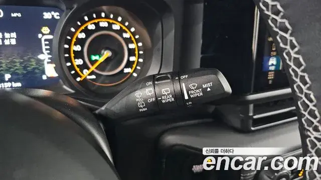 Jeep Wrangler 2025 — Фото 18/20