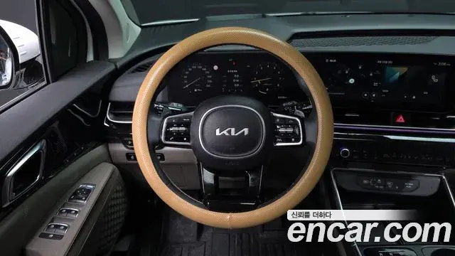 Kia Carnival 2024 — Фото 13/20
