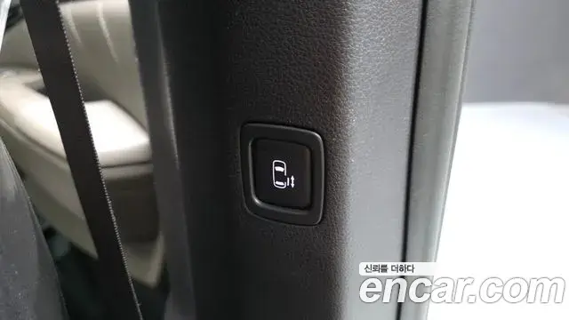 Kia Carnival 2024 — ფოტო 33/41