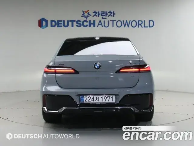 BMW 7 Series 2025 — Photo 5/20