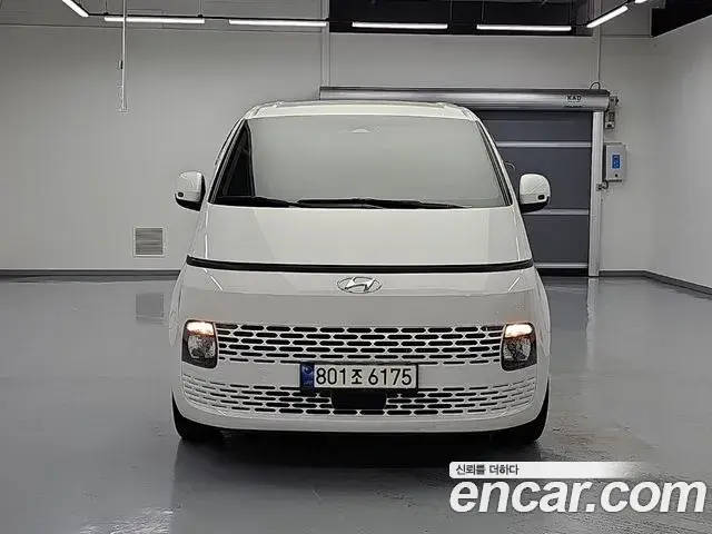 Hyundai Staria 2022 — Şəkil 1/20