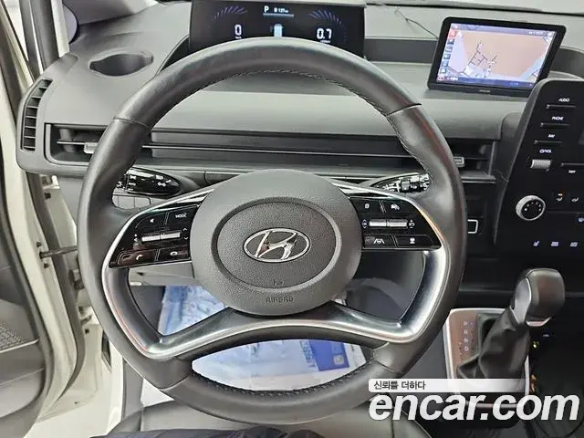 Hyundai Staria 2022 — Şəkil 8/20