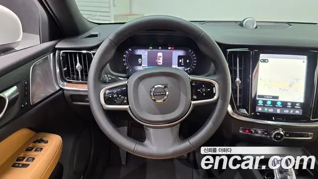 Volvo V60 Cross Country 2025 — ფოტო 36/36