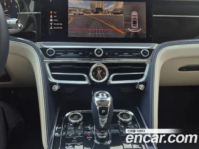 Bentley Flying Spur 2023 — Photo 5/20