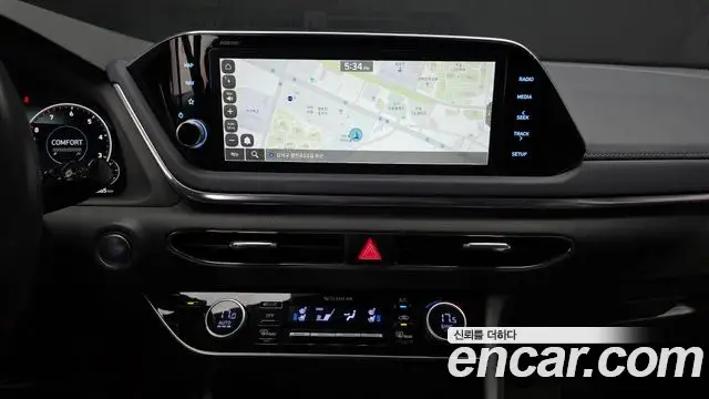 Hyundai Sonata 2021 — Photo 14/20
