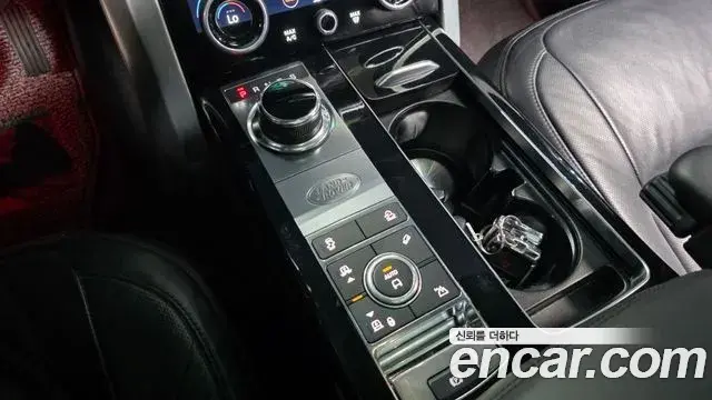 Land Rover Range Rover 2018 — Фото 9/20