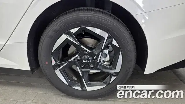 Kia K5 2026 — Şəkil 11/30