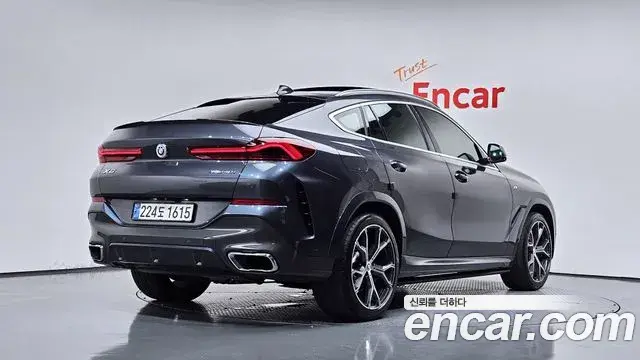BMW X6 2021 — Фото 2/20