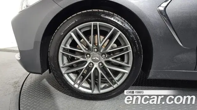 Genesis G70 2018 — Şəkil 16/20