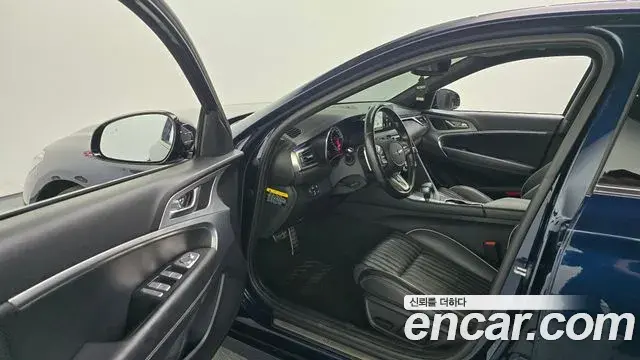Genesis G70 2018 — Photo 14/20
