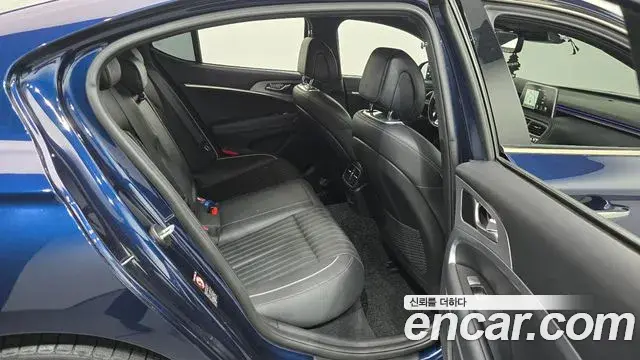 Genesis G70 2018 — Photo 7/20