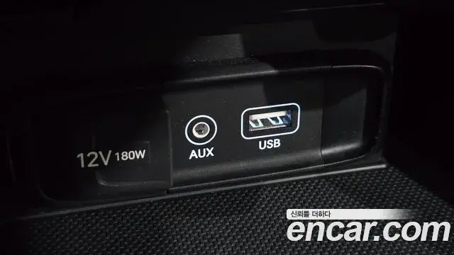 Genesis G70 2018 — Photo 9/20