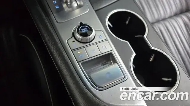 Genesis G70 2018 — Photo 15/20