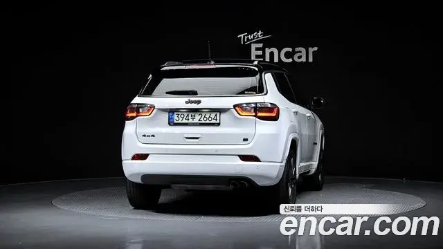 Jeep Compass 2022 — Фото 4/20