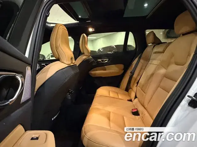 Volvo V60 Cross Country 2021 — Şəkil 18/19