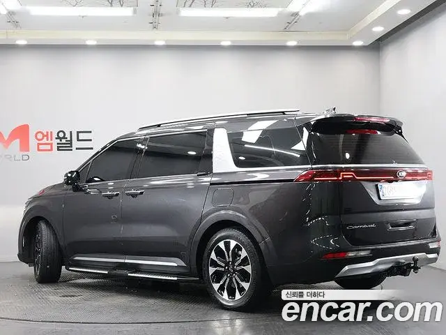 Kia Carnival 2021 — Фото 3/20