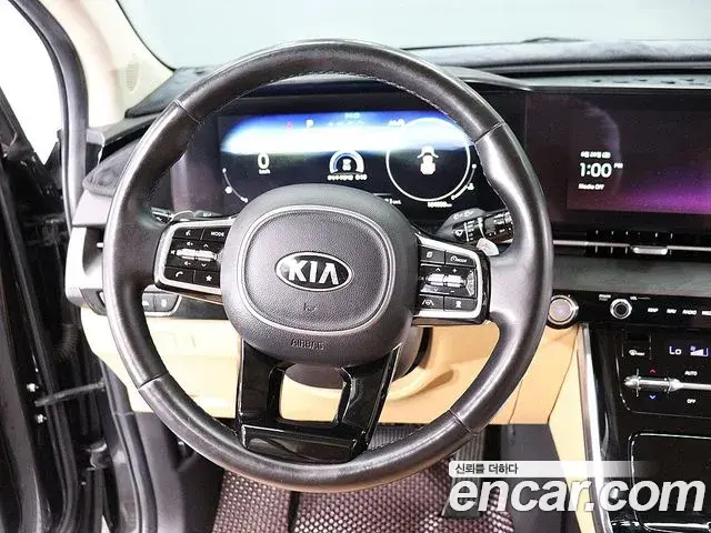 Kia Carnival 2021 — Фото 15/20