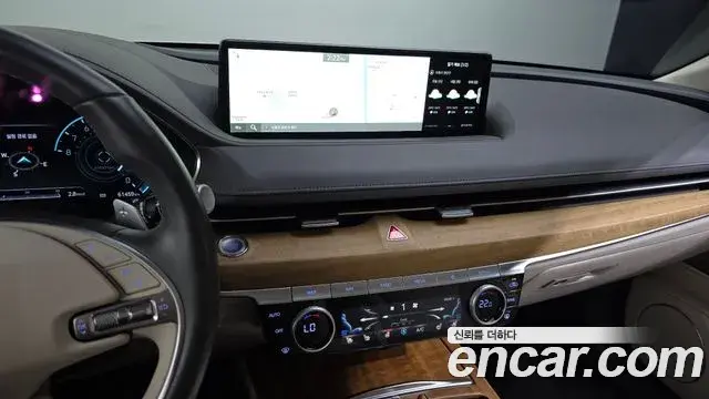 Genesis Electrified G80 2023 — Photo 14/20