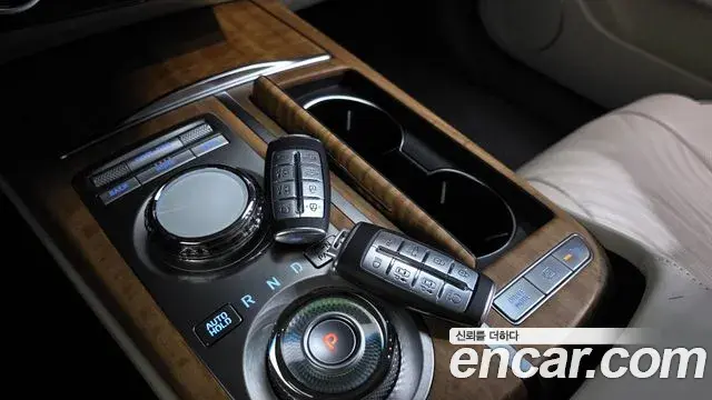 Genesis Electrified G80 2023 — Photo 20/20