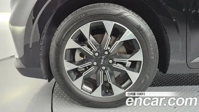 Kia Carnival 2022 — Фото 5/20