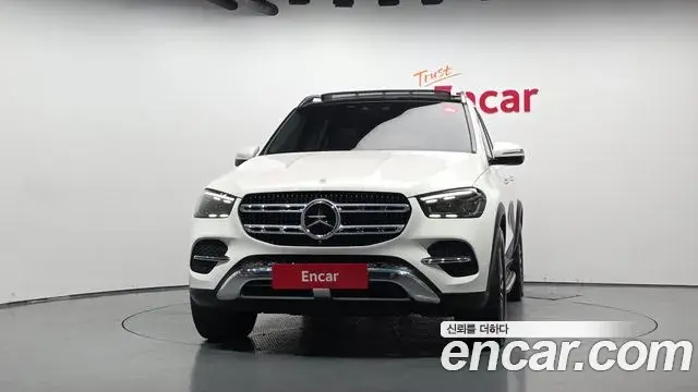 Mercedes-Benz GLE-Class 2024 — Фото 2/20