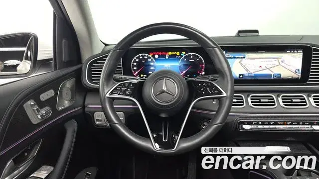 Mercedes-Benz GLE-Class 2024 — Фото 12/20
