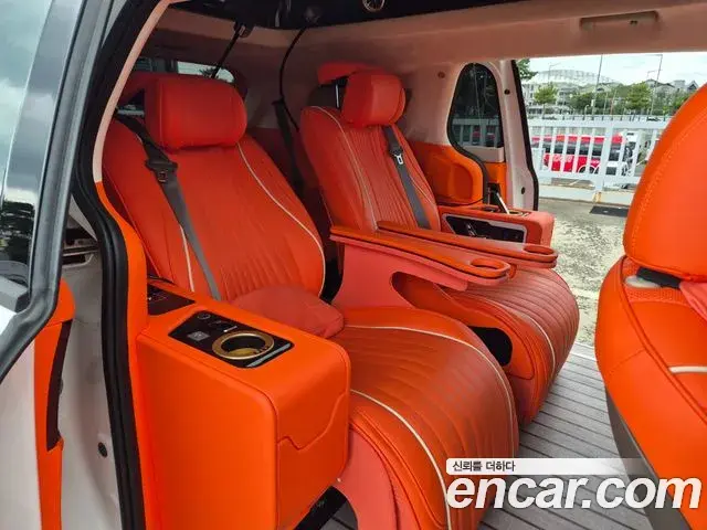Kia Carnival 2023 — Фото 10/20