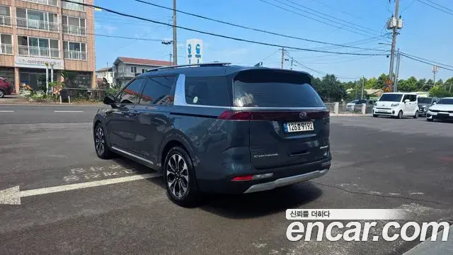 Kia Carnival 2021 — Photo 3/20