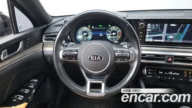 Kia K5 2021 — Photo 19/33