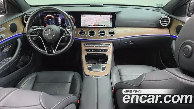 Mercedes-Benz E-Class 2021 — Фото 7/20