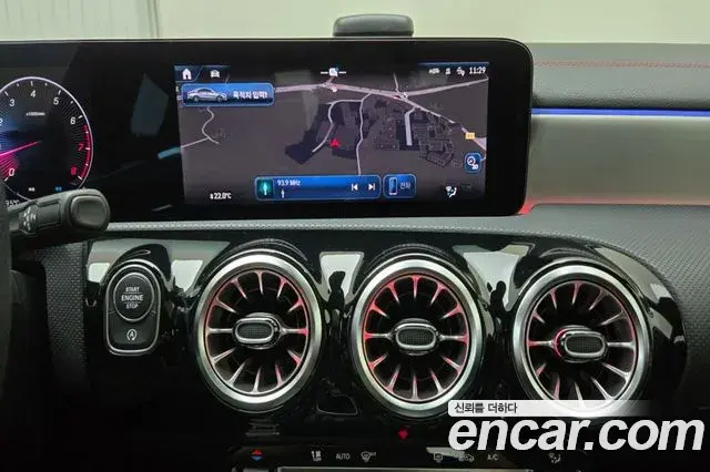 Mercedes-Benz CLA-Class 2026 — Photo 16/20