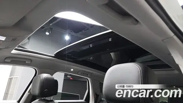 Volkswagen Touareg 2023 — Photo 20/36