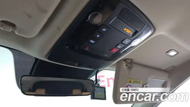 Kia Carnival 2023 — Фото 19/20
