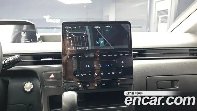Hyundai Staria 2022 — Фото 13/20