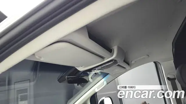 Hyundai Staria 2022 — Фото 19/20