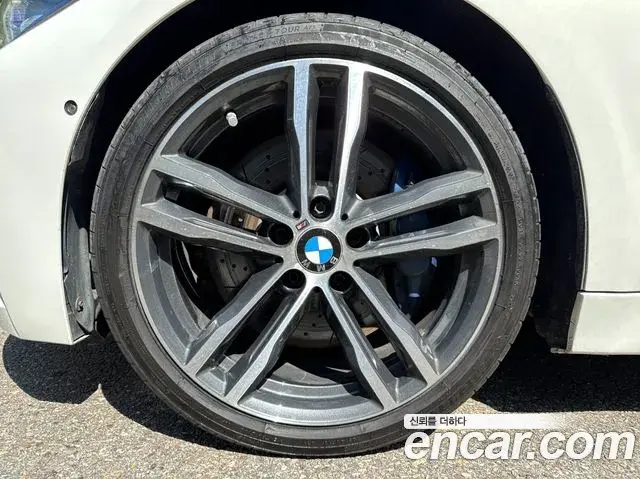 BMW 4 Series 2018 — Фото 19/20