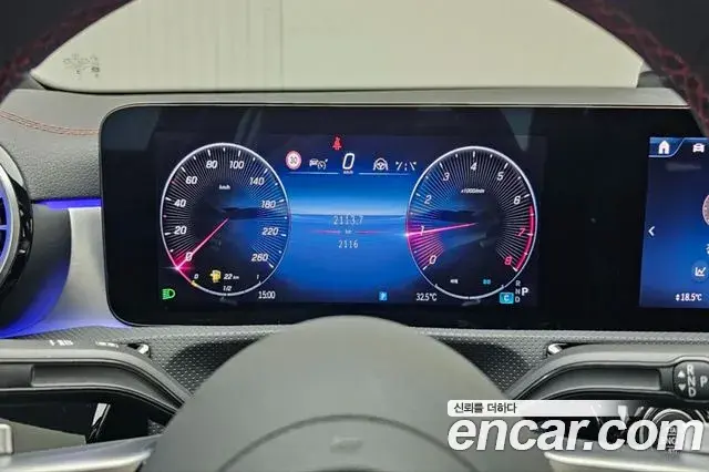 Mercedes-Benz CLA-Class 2025 — Photo 6/20