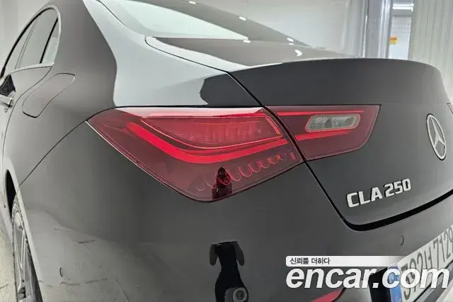 Mercedes-Benz CLA-Class 2025 — Photo 14/20