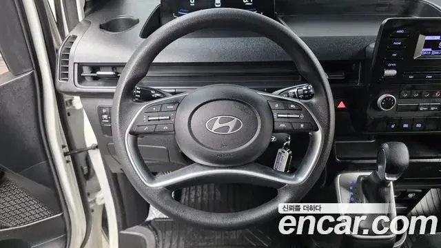 Hyundai Staria 2025 — Фото 14/20