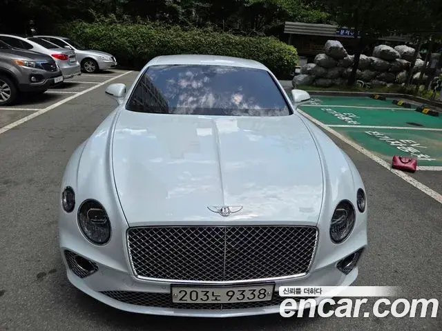Bentley Continental GT 2022 — ფოტო 9/19