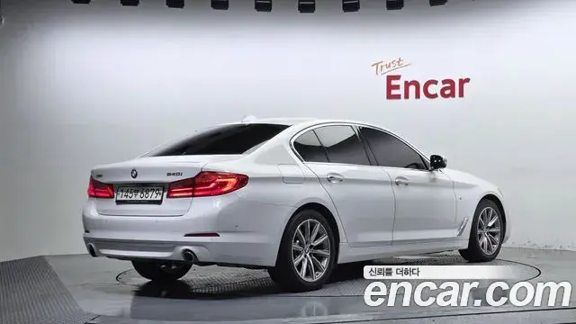 BMW 5 Series 2018 — Фото 2/20