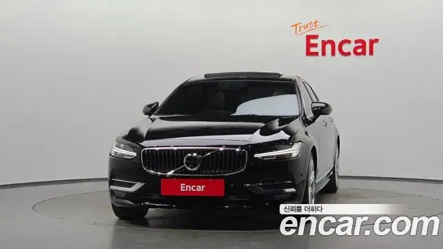Volvo S90 2019 — Photo 18/39