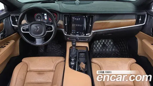 Volvo S90 2019 — Photo 10/39