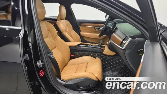 Volvo S90 2019 — Photo 29/39
