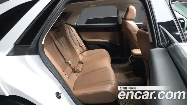 Hyundai Grandeur 2023 — Фото 12/20