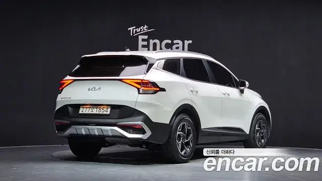 Kia Sportage 2021 — Фото 2/20