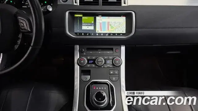Land Rover Range Rover Evoque 2018 — Фото 15/20